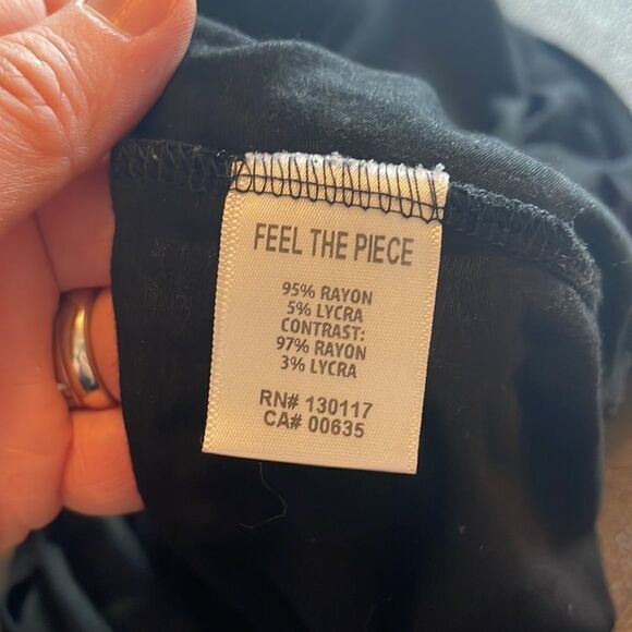 Feel The Piece black mock neck open shoulder top size XS/S - Picture 3 of 5